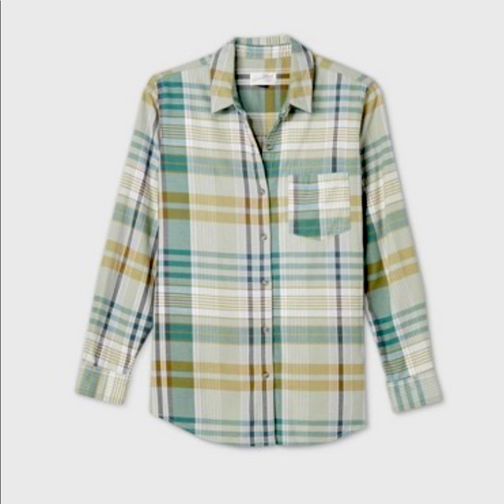 Universal Thread Button Down
